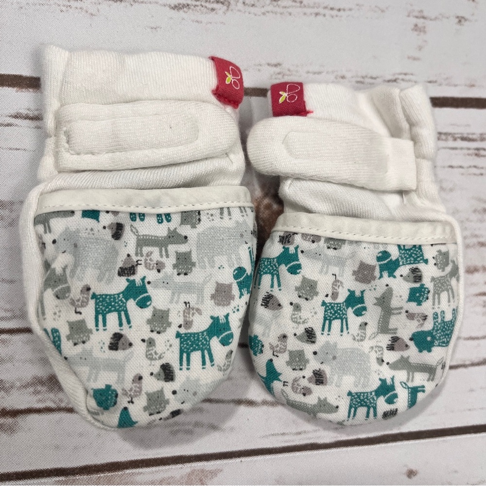 Baby Scratch Mittens Animal Print - White and Green